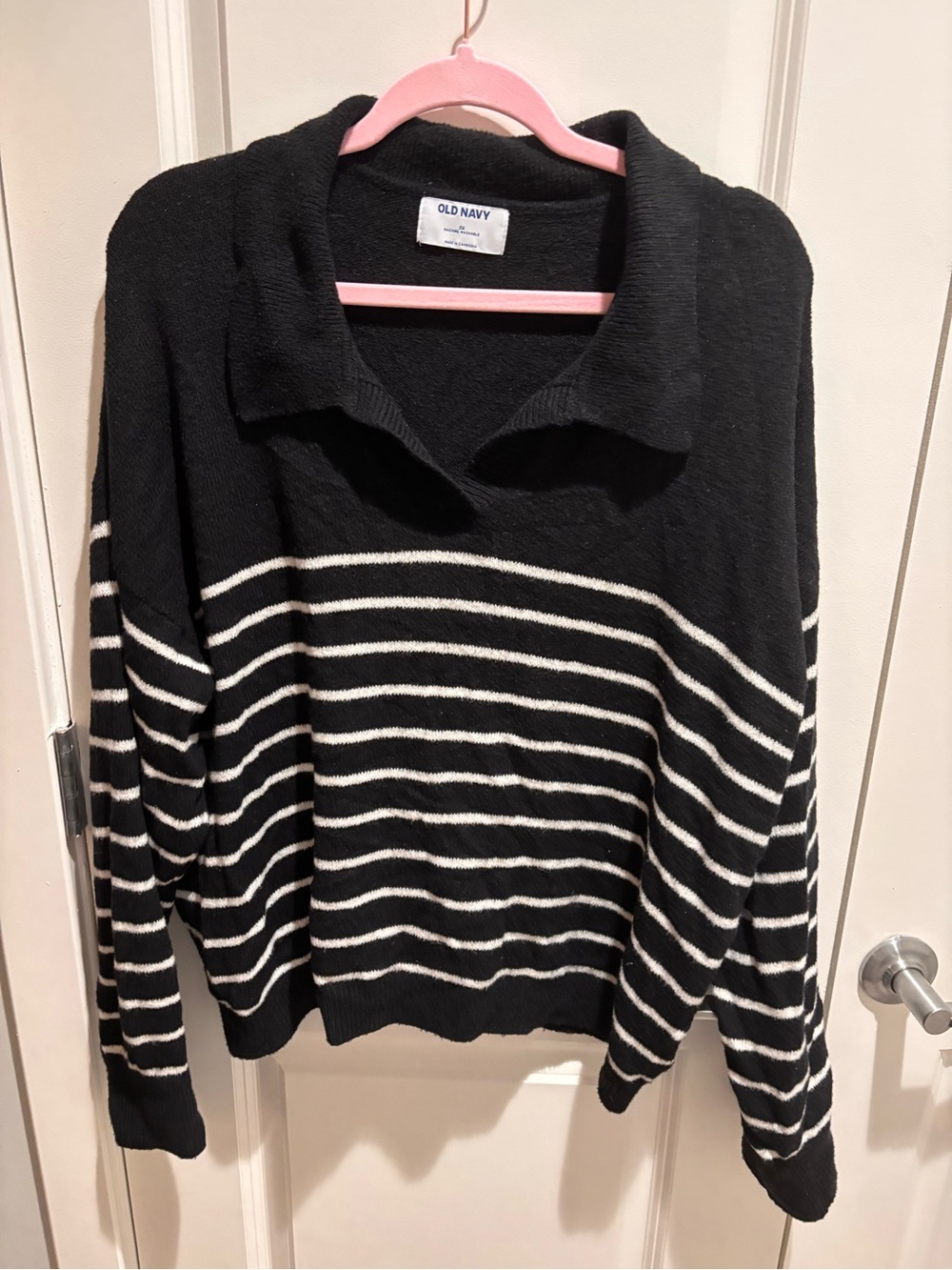 Old Navy Black & White Striped V-Neck Collared Sweater
